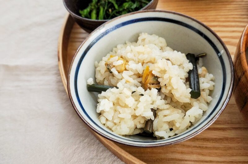 【春に食べたい！山菜レシピ】わらびとあさりのおこわの作り方